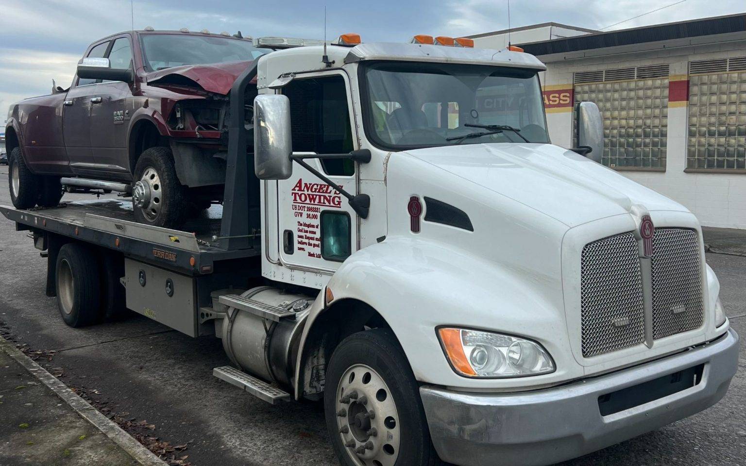 Angel's Towing (1)